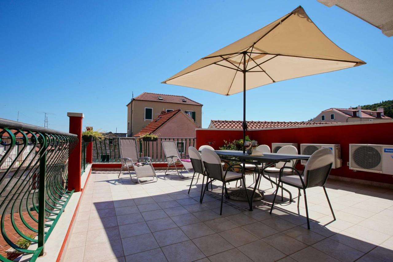 Boutique Guest Accommodation Zephyrus Split Bagian luar foto